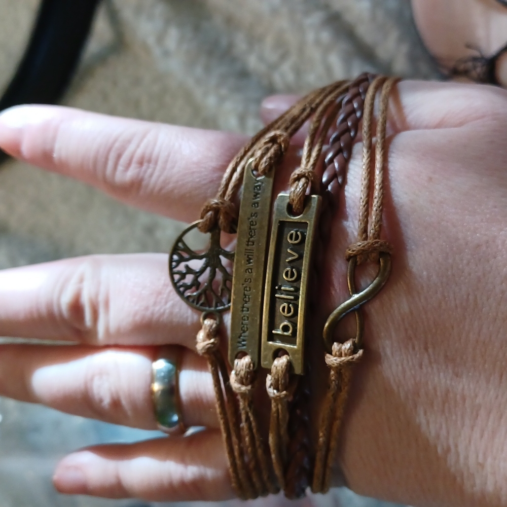 Bracelet